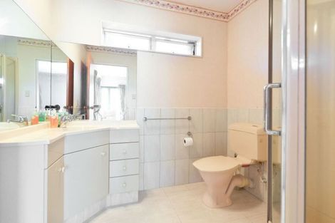 Photo of property in 68 Memorial Drive, Hamilton East, Hamilton, 3216