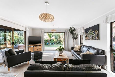 Photo of property in 16 Solway Place, Mount Maunganui, 3116