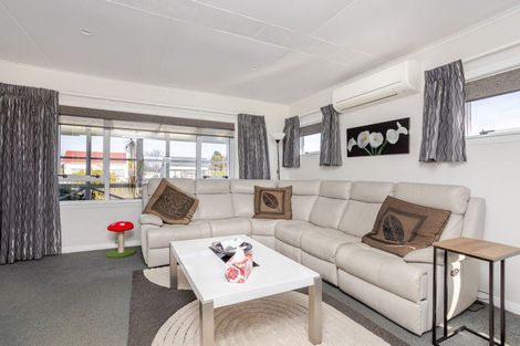Photo of property in 41 Trafalgar Street, Dannevirke, 4930