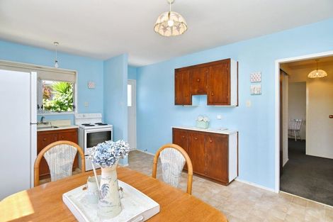 Photo of property in 1/15 Heathglen Avenue, Parklands, Christchurch, 8083