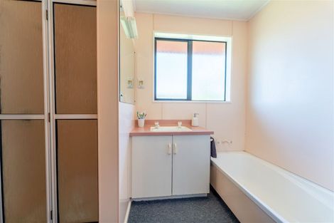 Photo of property in 52 Salisbury Crescent, Oamaru North, Oamaru, 9400