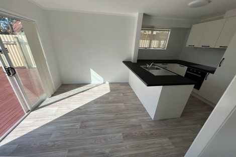 Photo of property in 4 Scarlet Drive, Ranui, Auckland, 0612