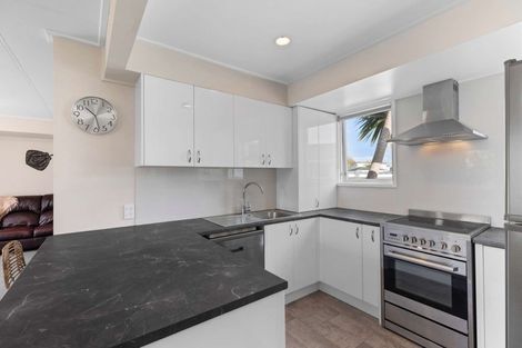 Photo of property in 8 Matai Street, Waiuku, 2123