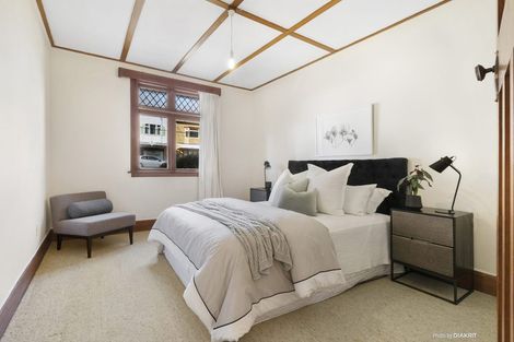 Photo of property in 354 The Parade, Island Bay, Wellington, 6023