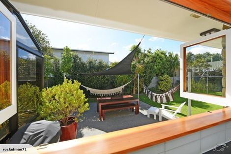 Photo of property in 21 Epuni Street, Hutt Central, Lower Hutt, 5011