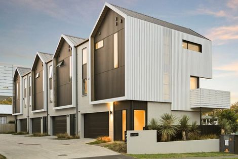 Photo of property in 1/2 Manning Street, Hamilton Central, Hamilton, 3204