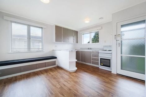 Photo of property in 136 Rathgar Road, Henderson, Auckland, 0610