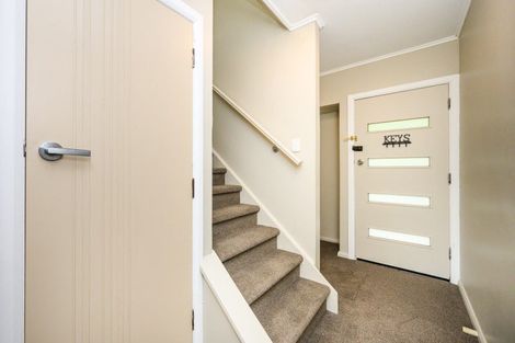 Photo of property in 26 Farnham Avenue, Highbury, Palmerston North, 4412