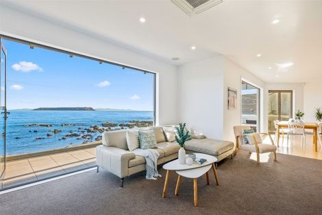 Photo of property in 73 Moana Road, Plimmerton, Porirua, 5026