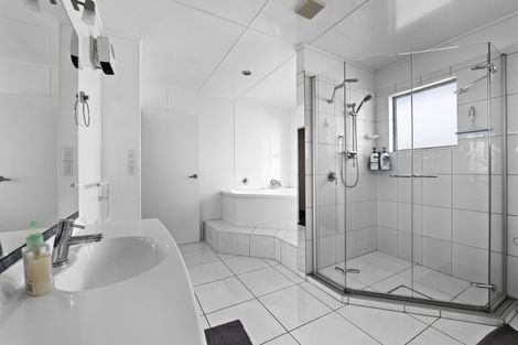 Photo of property in 11d Tawa Street, Inglewood, 4330