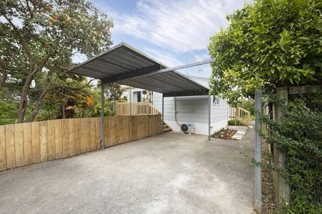 Photo of property in 4/18a Sarona Avenue, Glen Eden, Auckland, 0602