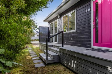 Photo of property in 308 Mangorei Road, Merrilands, New Plymouth, 4312