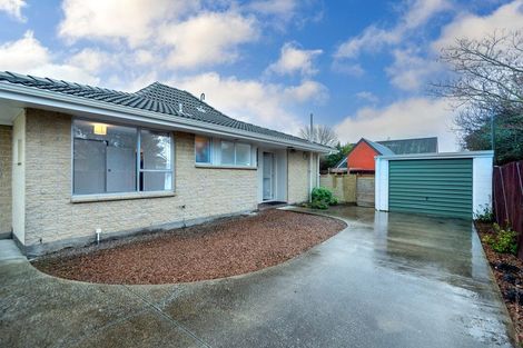 Photo of property in 16b Broadfell Avenue, Avonhead, Christchurch, 8042