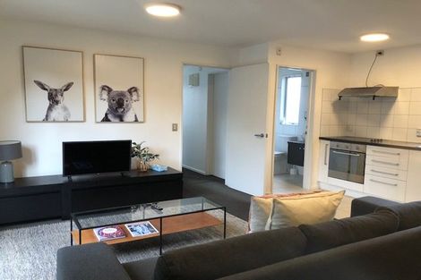 Photo of property in 4/6 Defoe Place, Waltham, Christchurch, 8023