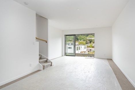 Photo of property in 7u3 Handyside Street, Tawa, Wellington, 5028