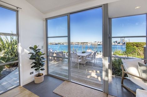 Photo of property in 53a Stanley Point Road, Stanley Point, Auckland, 0624
