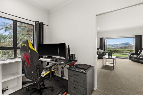 Photo of property in 35 Raratu Road, Kahuranaki, Havelock North, 4295