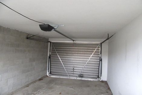 Photo of property in 21 Salford Avenue, Redwood, Christchurch, 8051