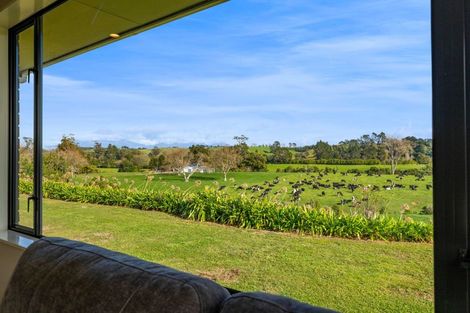 Photo of property in 282 Wortley Road, Waiongana, New Plymouth, 4373