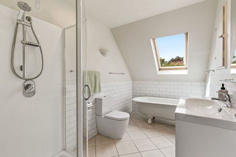 Photo of property in 111a The Ridgeway, Mornington, Wellington, 6021
