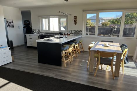 Photo of property in 59 Pacific Road, North New Brighton, Christchurch, 8083