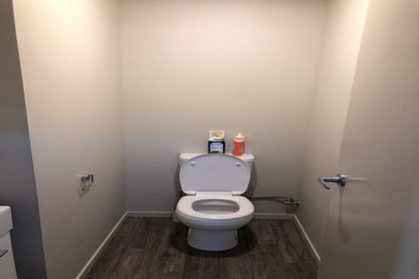 Photo of property in 102u7 Old Farm Road, Hamilton East, Hamilton, 3216