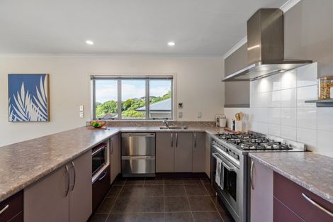 Photo of property in 16 Eastcott Grove, Churton Park, Wellington, 6037