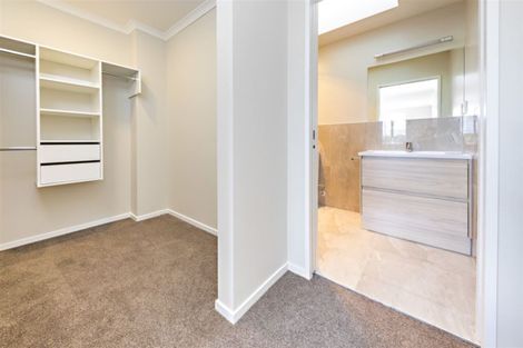 Photo of property in 20 Saddleback Crescent, Papakura, 2110