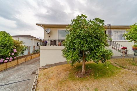 Photo of property in 3/4 George Street, Hospital Hill, Napier, 4110