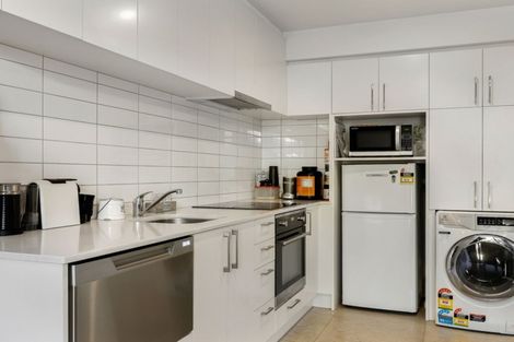 Photo of property in 8/90 Edgeware Road, St Albans, Christchurch, 8014