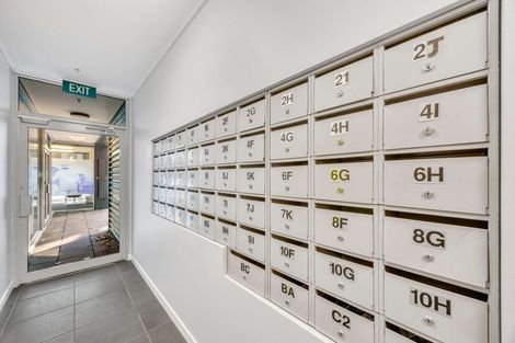 Photo of property in Montreaux Apartments, 5g/164 The Terrace, Wellington Central, Wellington, 6011