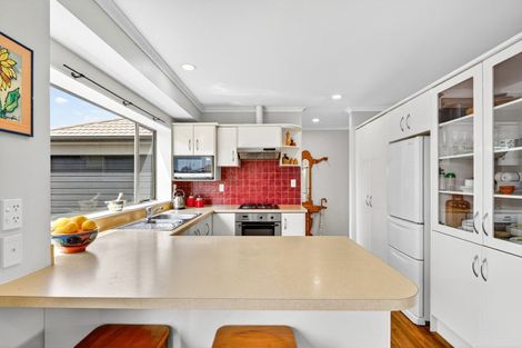 Photo of property in 13 Aintree Place, Taradale, Napier, 4112