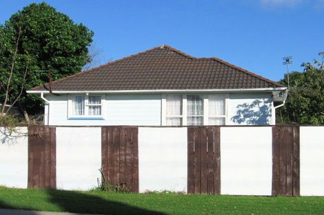 Photo of property in 1/23 Edwards Avenue, Henderson, Auckland, 0610