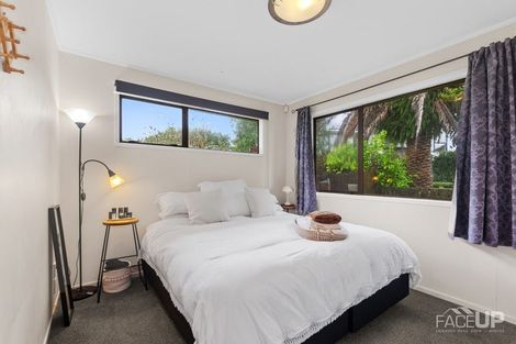 Photo of property in 10 Pahi Place, West Harbour, Auckland, 0618