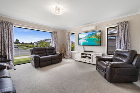 Photo of property in 39a Norfolk Drive, Cambridge, 3434