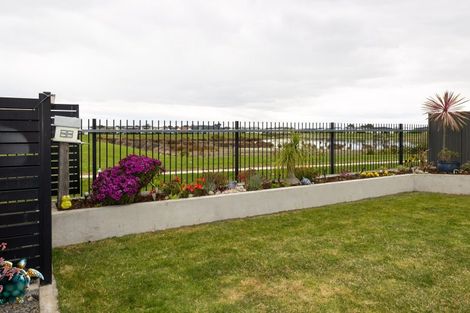 Photo of property in 5 Hurunui Drive, Te Awa, Napier, 4110