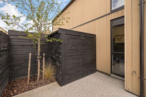 Photo of property in 62 Casterway Crescent, Jacks Point, 9371