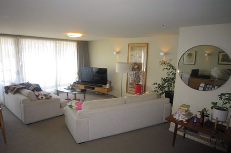 Photo of property in Aqua, 2/74 Oriental Parade, Oriental Bay, Wellington, 6011