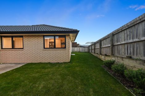 Photo of property in 12u2 Onukutara Place, Huntington, Hamilton, 3281