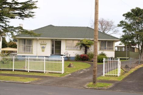 Photo of property in 23 Geoffrey Place, Mangere East, Auckland, 2024