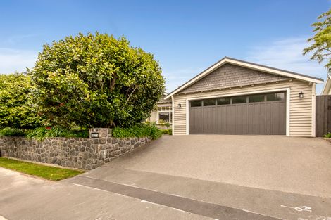 Photo of property in 4 Valley Road, Cashmere, Christchurch, 8022