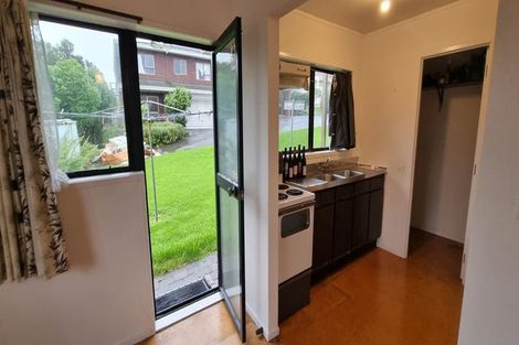 Photo of property in 10 Steeple Rise, Pakuranga, Auckland, 2010