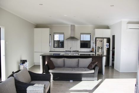 Photo of property in 8 Tiger Moth Street, Hobsonville, Auckland, 0616