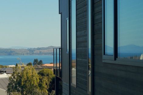 Photo of property in 21 Coprosma Crescent, Waipahihi, Taupo, 3330