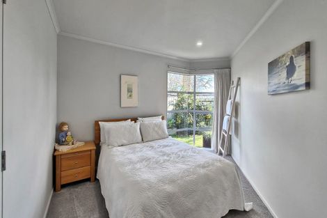 Photo of property in 6 The Oaks, Awapuni, Palmerston North, 4412