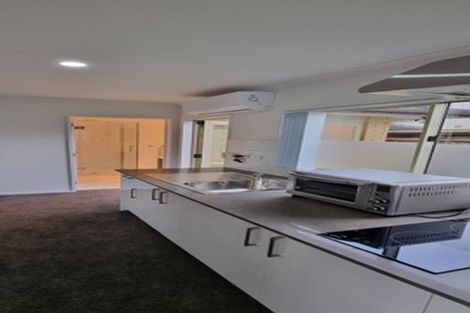 Photo of property in 9 Cambrian Crescent, Flat Bush, Auckland, 2016