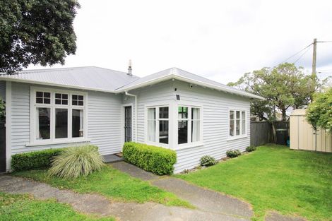 Photo of property in 71 Freyberg Street, Lyall Bay, Wellington, 6022