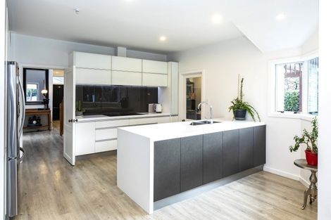 Photo of property in 36 Jacksons Road, Lyttelton, 8082