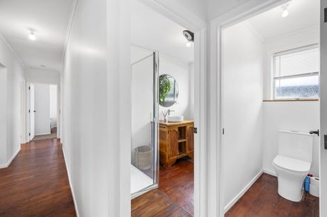 Photo of property in 129 Riverbend Road, Onekawa, Napier, 4110