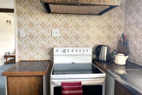 Photo of property in 320 Ocean Road, Whangamata, 3620